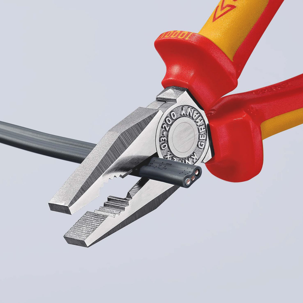KNIPEX Kombizange VDE 160 mm mit Mehrkomponenten-Hüllen, verchromt, isoliert bis 1000 V