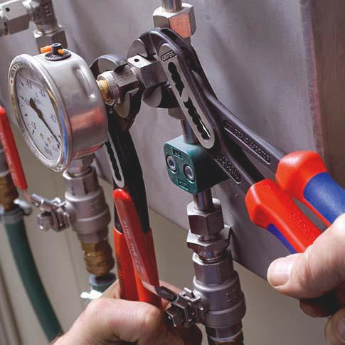 KNIPEX Wasserpumpenzange Alligator 180 mm mit Comfort-Griff und 9-fach Rastenverstellung