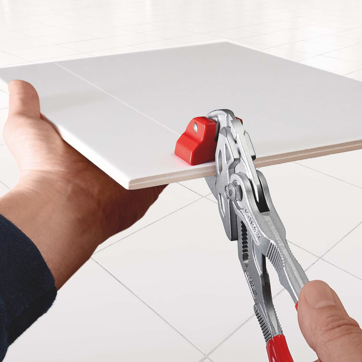 KNIPEX Fliesenlochzange 250 mm aus Chrom-Vanadium-Stahl mit Kunststoffüberzug