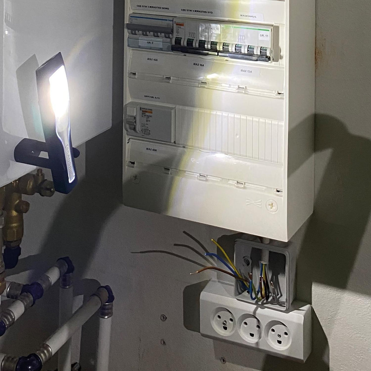 SCANGRIP STAR LED-Akkuhandleuchte 500/1000 lm, 3,7 V 5200 mAh Li-Ion, IP65