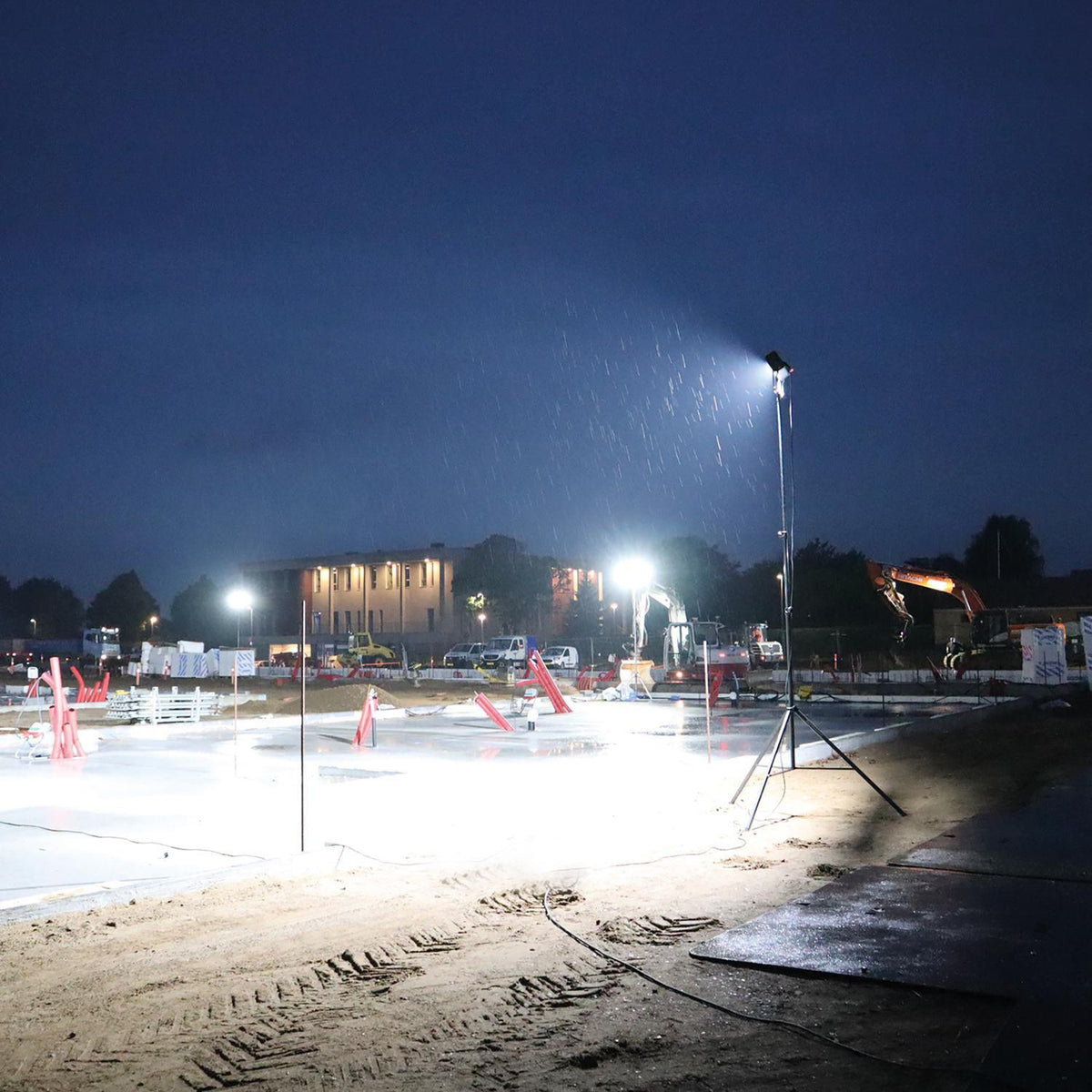 SCANGRIP SITE LIGHT 40 LED-Strahler 315 W, 10000-40000 lm, IP65, Bluetooth, 10 m Kabel