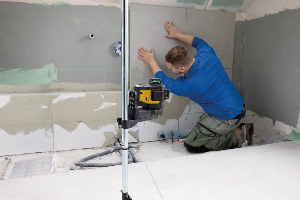 STABILA Multilinienlaser LAX 600 G – Grüne 3x360°-Linien, 40 m, IP65, Akku