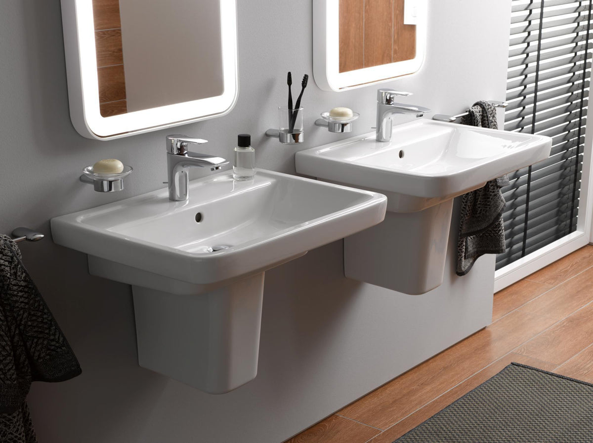 TOTO CF Waschtisch weiß 650 mm mit Hahnloch und Überlauf – CeFiONtect Keramik
