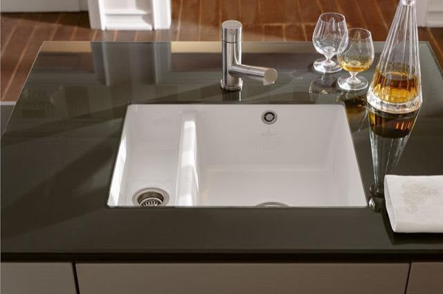 Villeroy & Boch Unterbauspüle Subway 60 XU 545x440mm Keramik Ebony CeramicPlus
