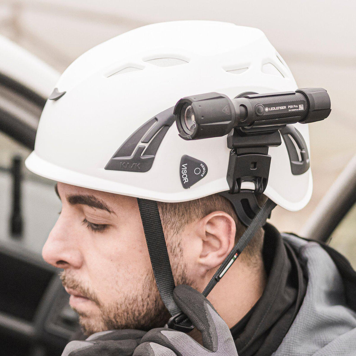 LEDLENSER P2R LED-Taschenlampe mit Advanced Focus System, 200 lm, USB-C-Akku