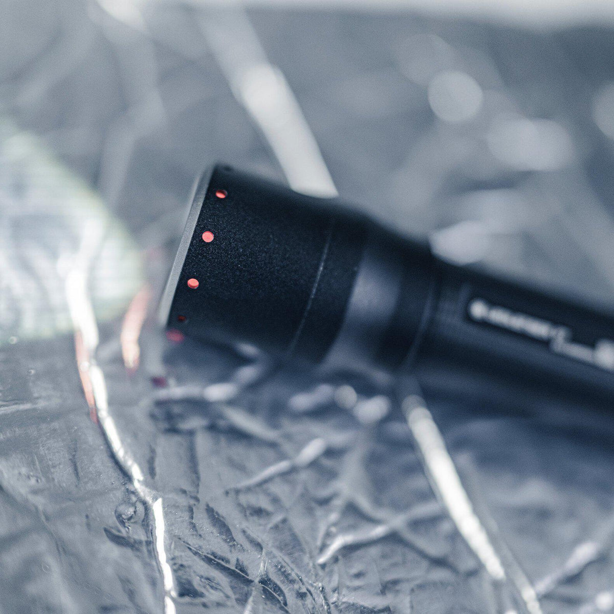 LEDLENSER P2R LED-Taschenlampe mit Advanced Focus System, 200 lm, USB-C-Akku