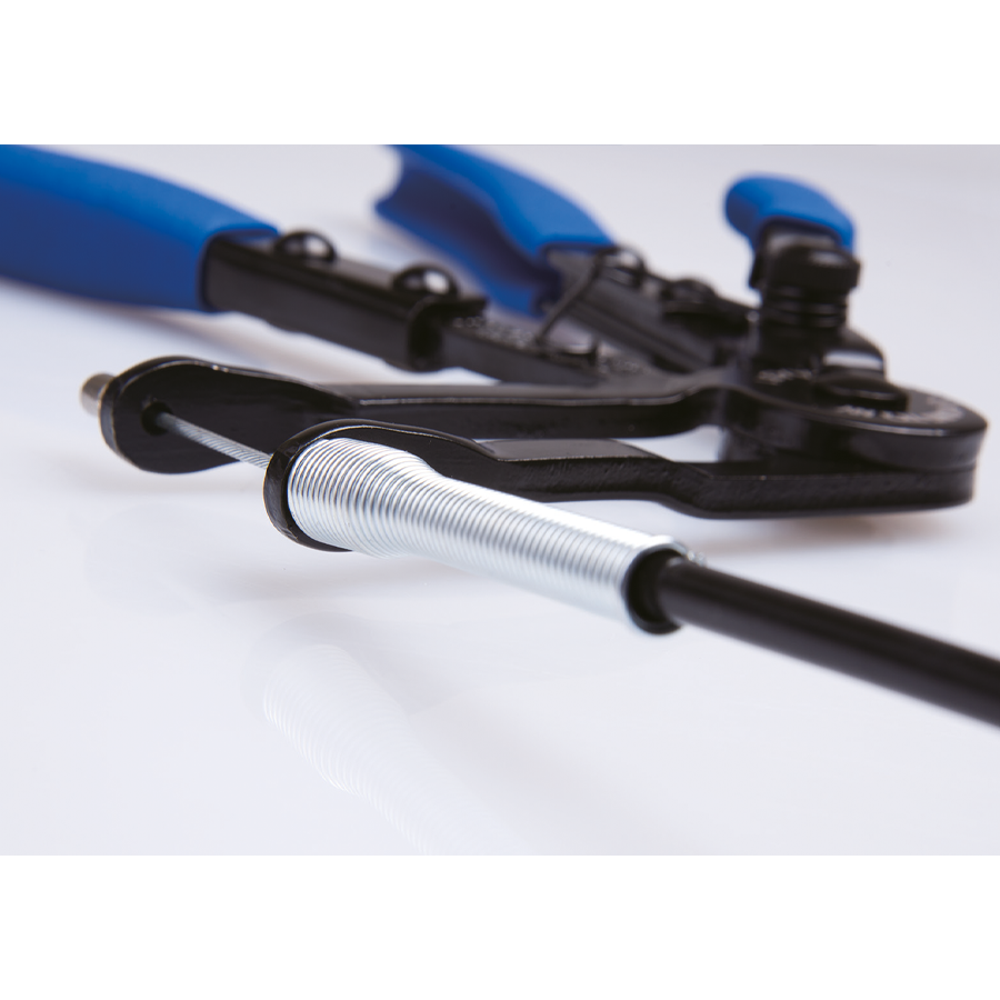 KING TONY Profi-Werkzeuge - Gebogene Schlauchklemmenzange - 225 mm 9AA31