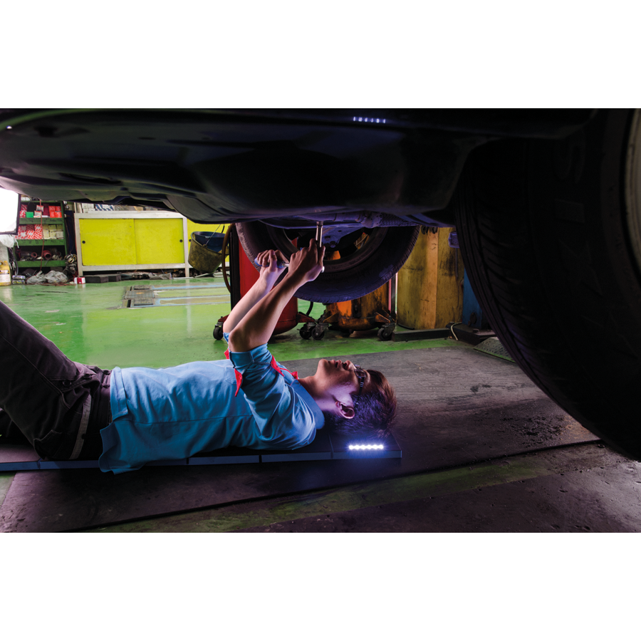 KING TONY Profi-Werkzeuge - LED Arbeitsmatte 9TG21