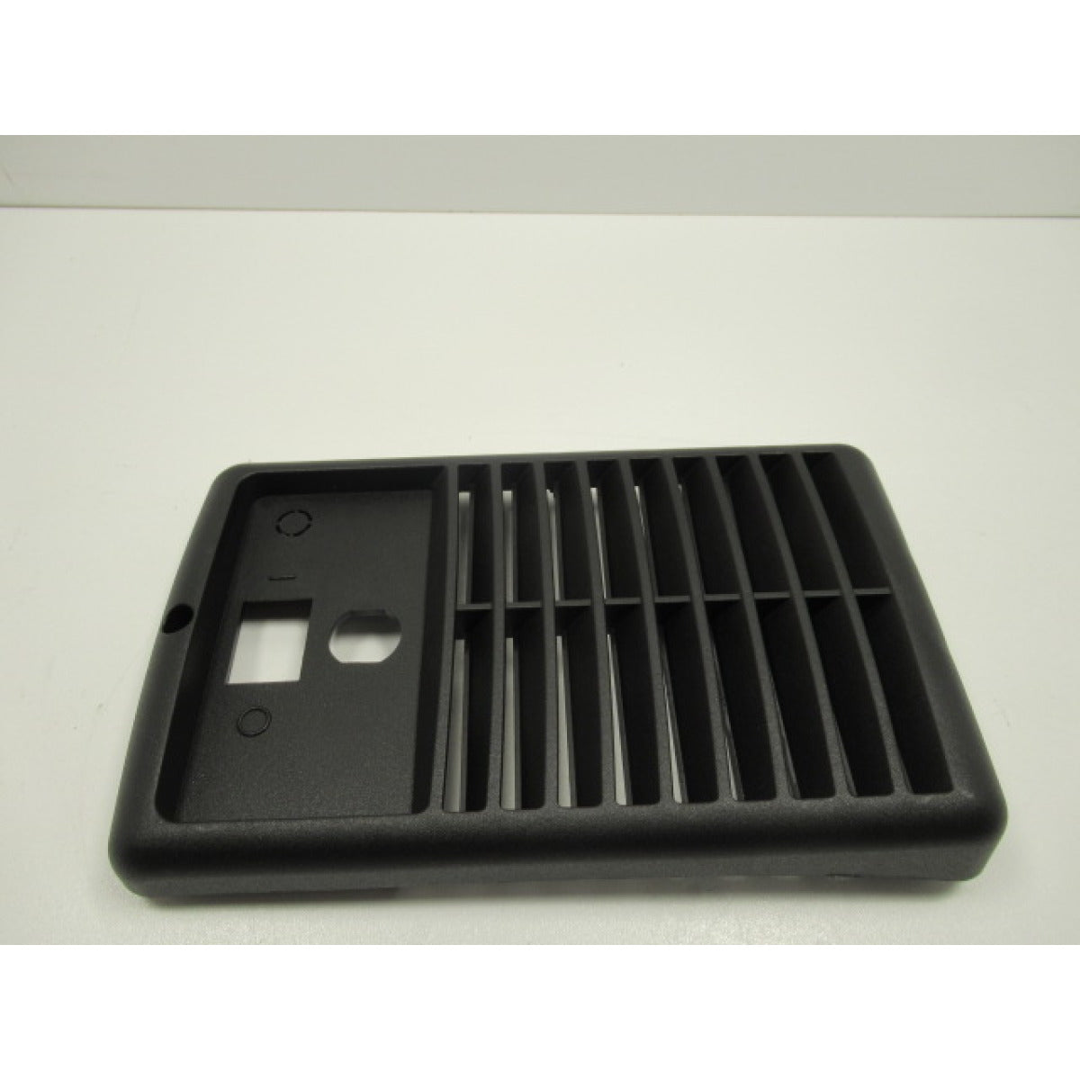 Schweisskraft Rückwand SK Serie 8.068RM.927 / Plastikgitter RAL9005 - Art. 0107316202