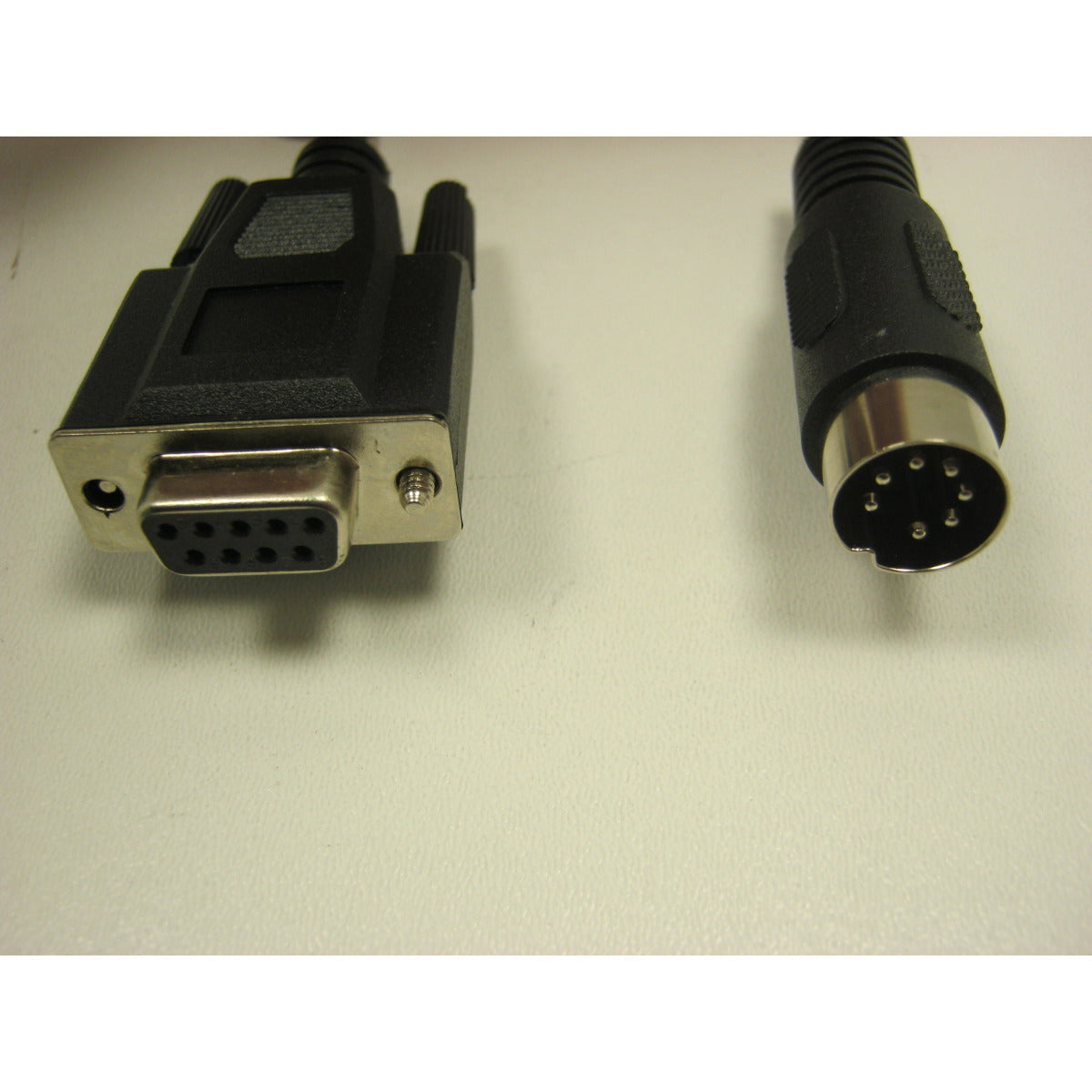 OPTIMUM Adapterkabel Newall 9pin auf 7 pin 9D Stecker Messleiste - 7pin Bleecon, Di SM-0339007301