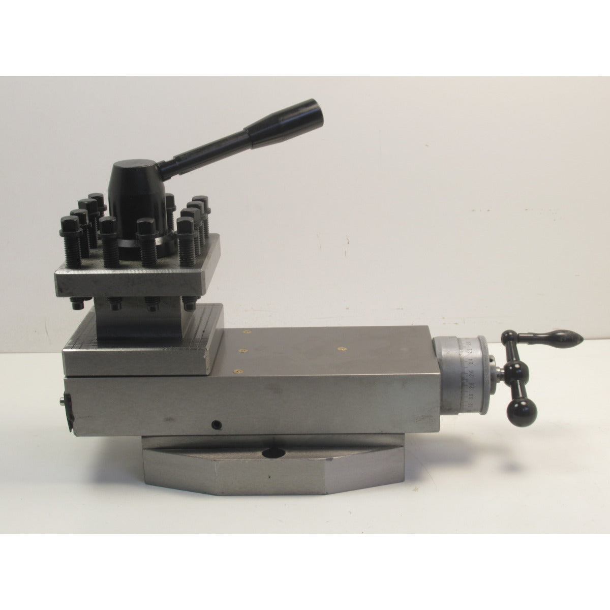 OPTIMUM Oberschlitten TH4610/15/20D – Detailausführung 1 SM-034621107CPL