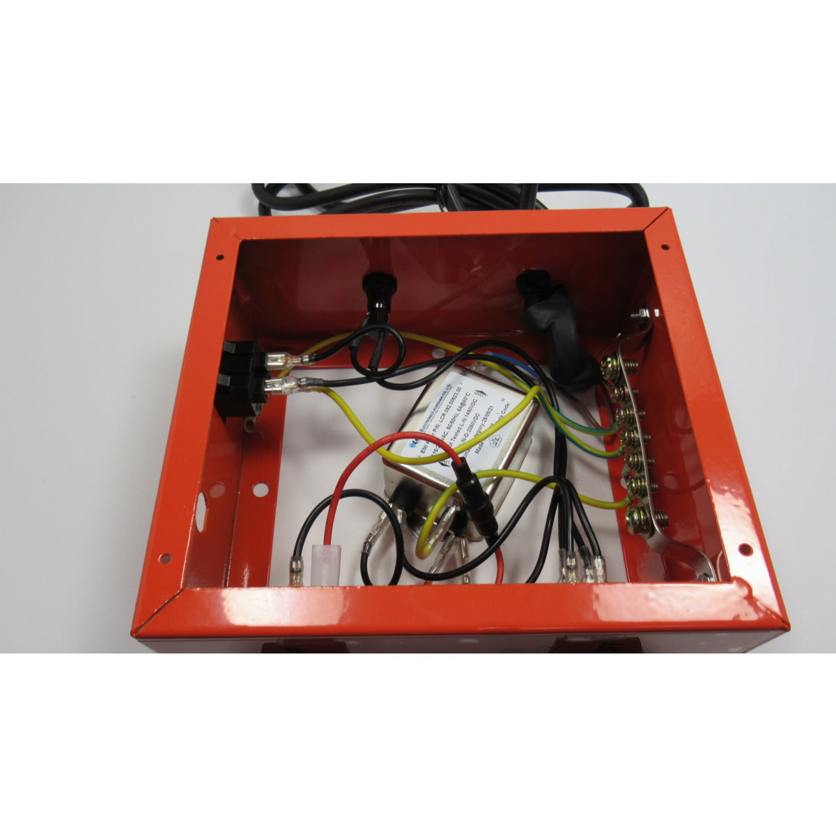 UNICRAFT Schaltkasten SSK 4 mit Schalter und Buchse – Version 1 SM-0620400468CPL