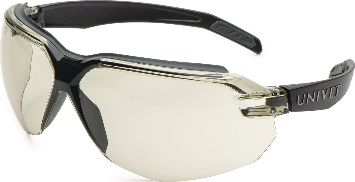UNIVET Primo Guard Schutzbrille ISO 16321 mit Anti-Kratz- und Anti-Beschlag-Beschichtung