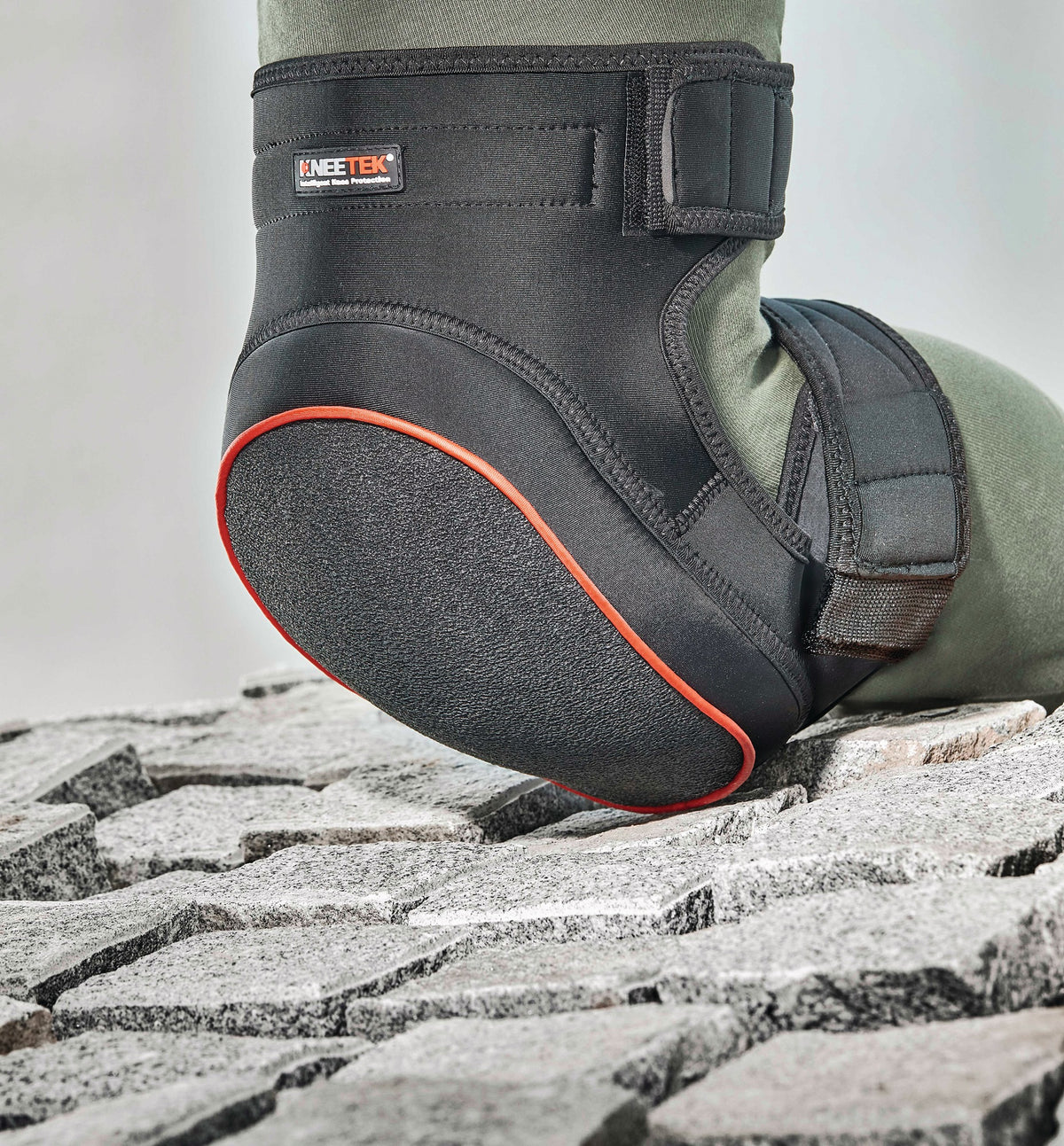 KNEETEK Knieschoner KevSafe DIN/EN14404 universal schwarz – Hitzebeständig bis 1300 °C