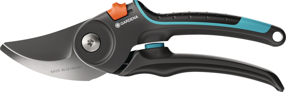 GARDENA Gartenschere PremiumCut Pro Bypass 215 mm – präzise Schnitte bis 24 mm