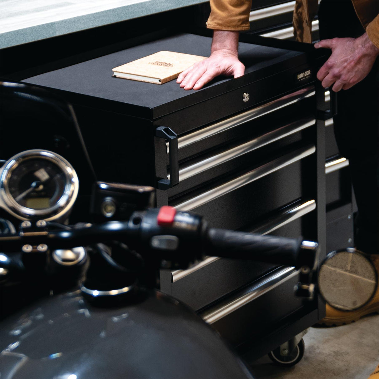 BUNKER 204cm Modulare Werkstatteinrichtung Werkbank mit Edelstahl-Arbeitsplatte - 14-teilig - D04415