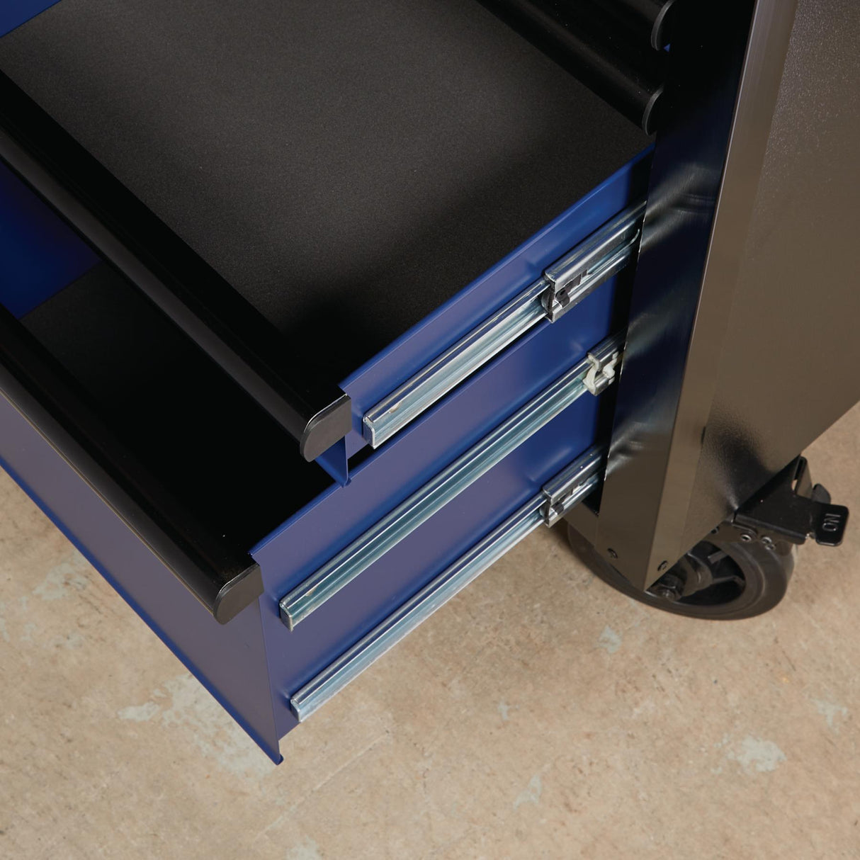 BUNKER Profi Werkbank 56 Zoll, 155 cm - Blau - Werkbank mit Schubladen - 10 - Werkbank mit Rollen - D08237