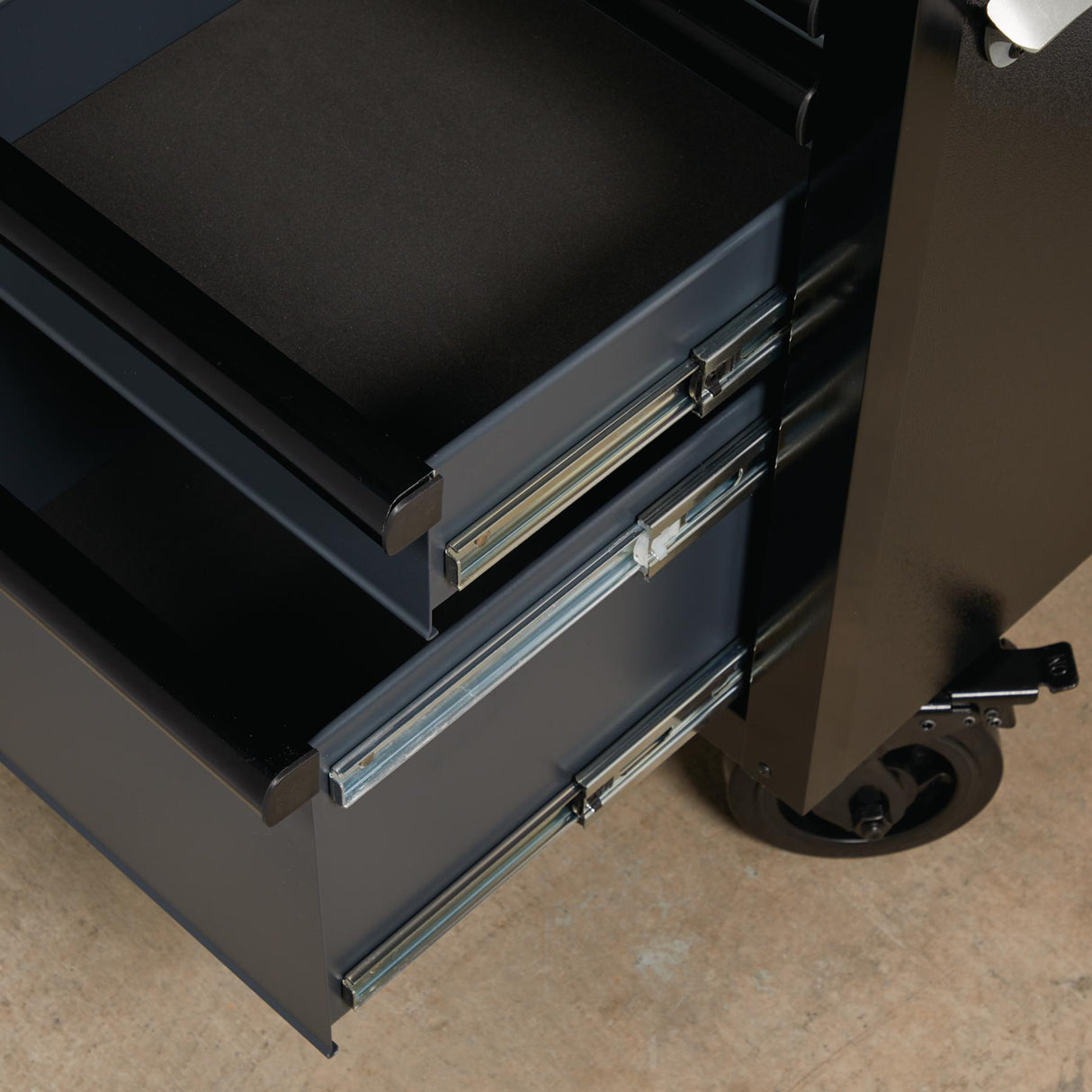 BUNKER Profi Werkbank 61 Zoll (155 cm) Grau - Werkbank mit Rollen - Werkbank mit Schubladen 15 - D08238