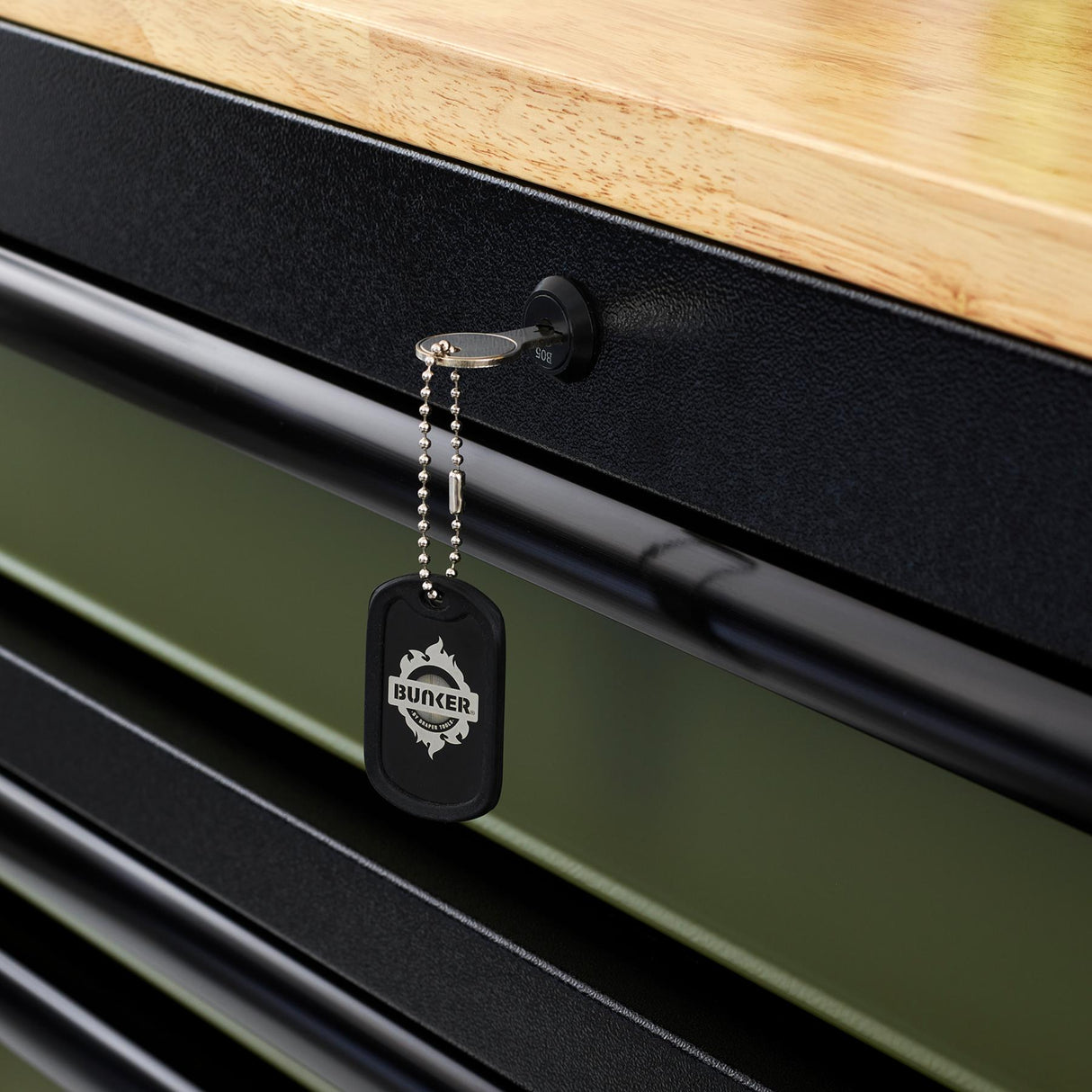 BUNKER Profi Werkbank mit Schubladen 61 Zoll, 155 cm - Grün - Werkbank mit Rollen - 15 Schubladen - D10368