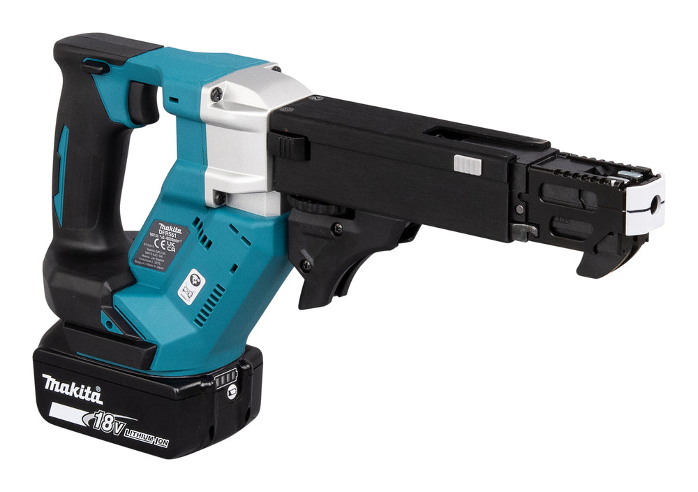Makita Akku-Magazinschrauber 18V | Brushless mit Push-Drive, XPT & langer Schraubenführung (25–55 mm) - DFR551RTJ
