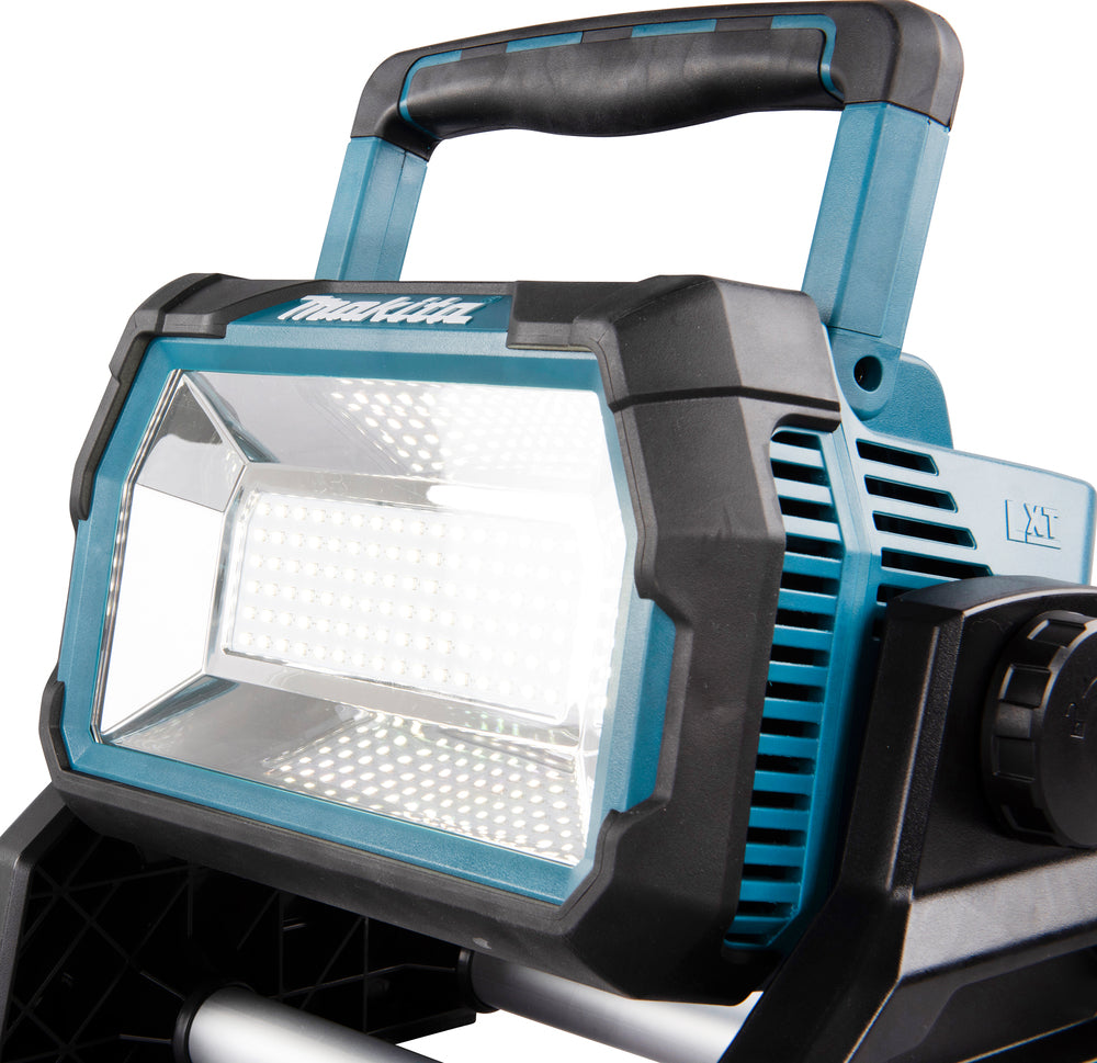 Makita LED-Akku-Baustrahler 18V | 2.000–10.000 lm, Hybridbetrieb & Doppel-Akku-Slot - DEADML809