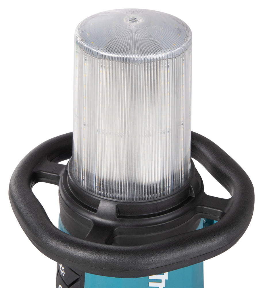 Makita LED-Flächenbeleuchtung 18V | 1.500–5.500 lm, 360° Licht & Hybridbetrieb - DEADML810