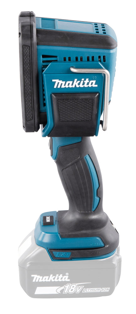 Makita LED-Akku-Handstrahler 18V | 1.250 lm, 640 m Reichweite & bis zu 10 Std. Leuchtdauer - DEBDML812