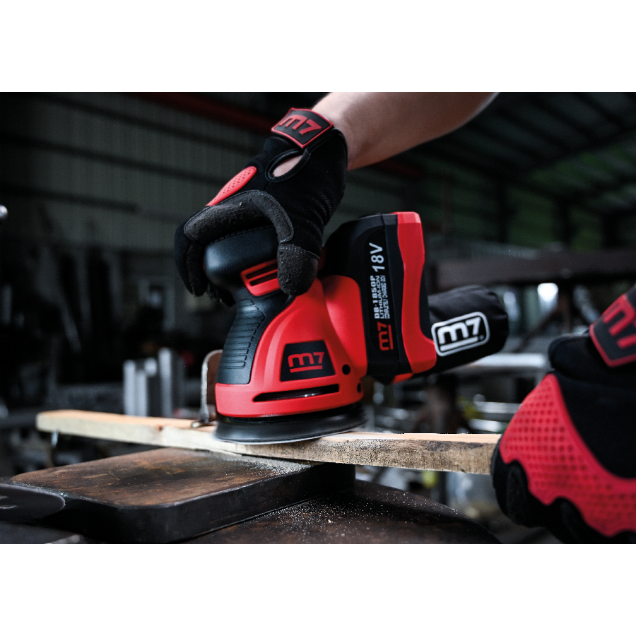 M7 Power-Werkzeuge - Akku-Exzenterschleifer 18V mit Ladegerät + 2 Akku 5Ah + BA80129 DOS501AB