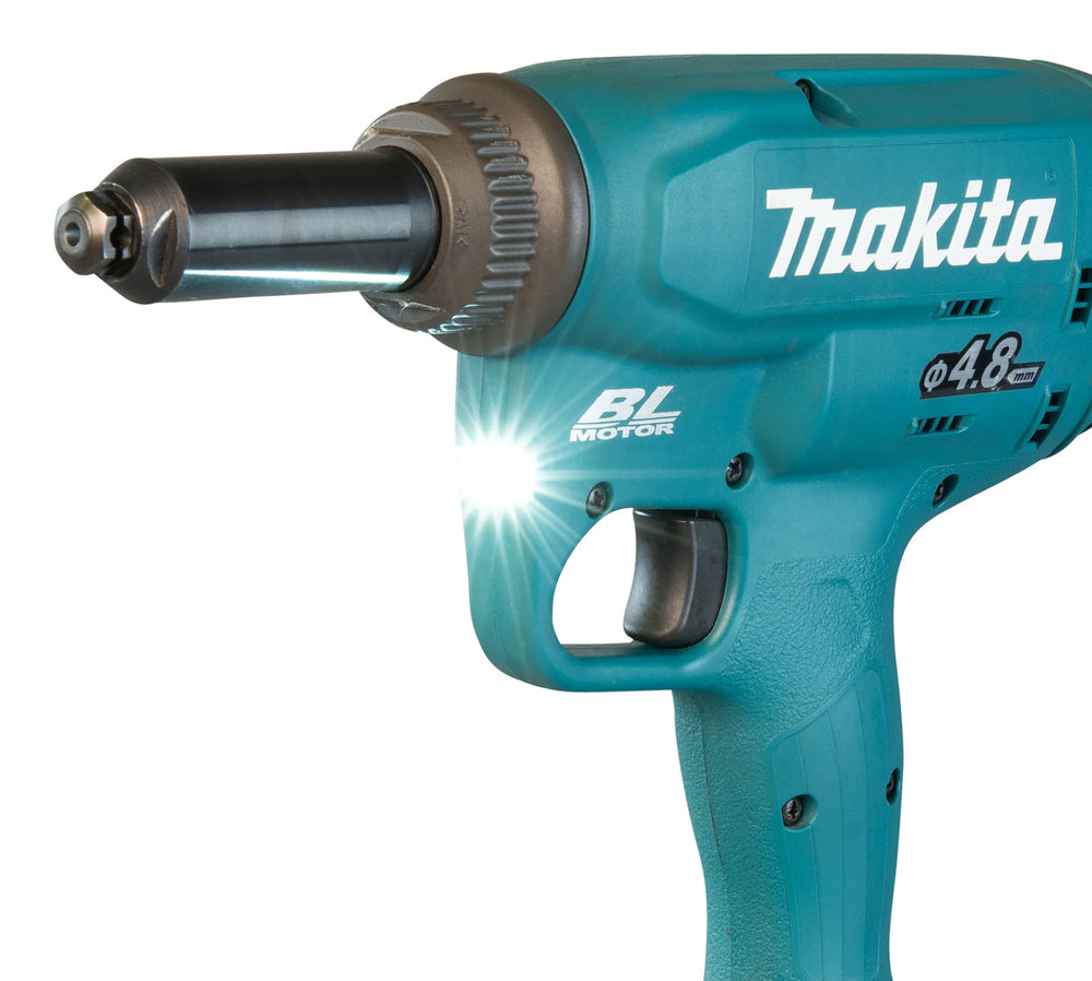 Makita Akku-Blindnietsetzgerät 18V – kompakt, präzise und randnah einsetzbar - DRV150Z