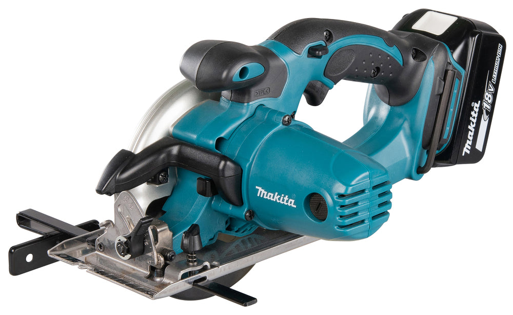 Makita Akku-Handkreissäge 136 mm – kompakt, handlich & mit LED - DSS501RTJ