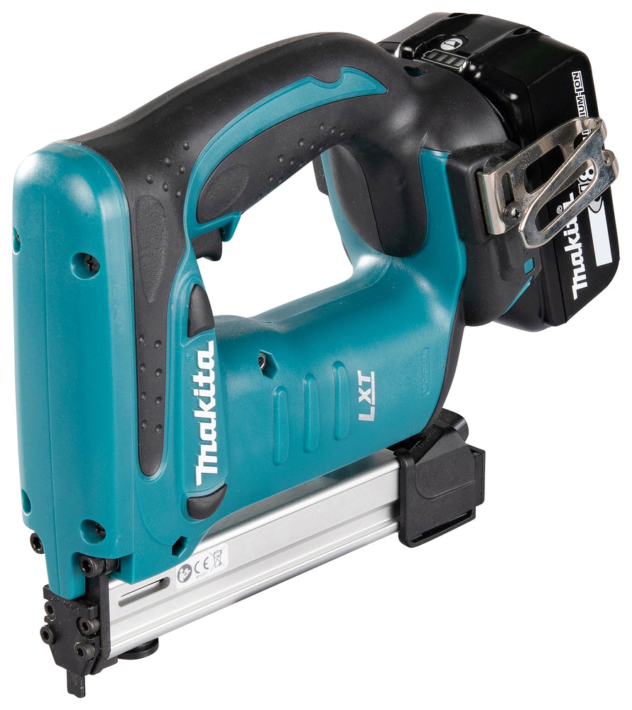 Makita 18 V Akku-Tacker – präzise & komfortabel, ideal für MDF-Dachpaneele - DST221RTJ