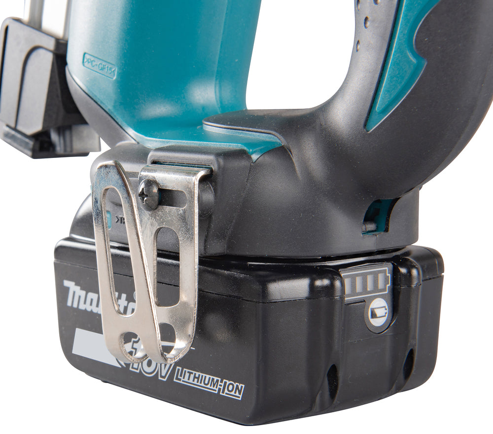 Makita 18 V Akku-Tacker – präzise & komfortabel, ideal für MDF-Dachpaneele - DST221RTJ