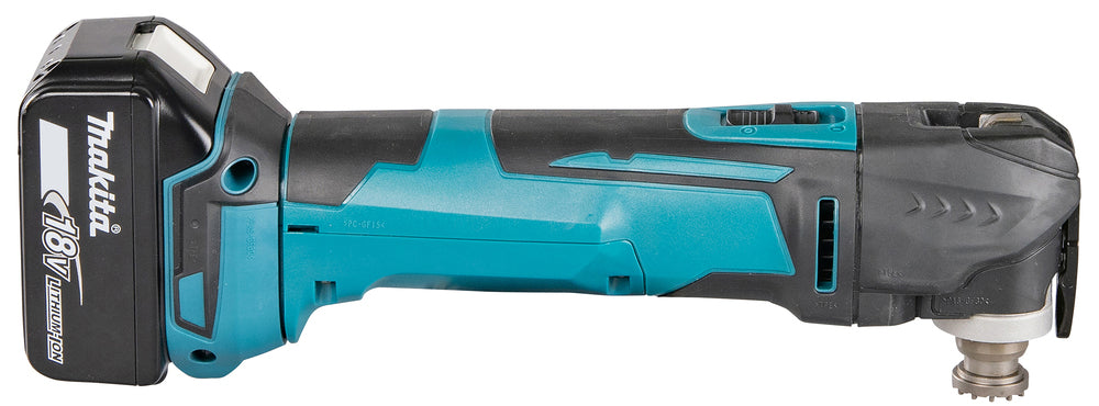 Makita 18 V Akku-Multifunktionswerkzeug – 6.000–20.000 min⁻¹, werkzeugloser Wechsel, inkl. 42 Zubehörteile - DTM51RT1J3