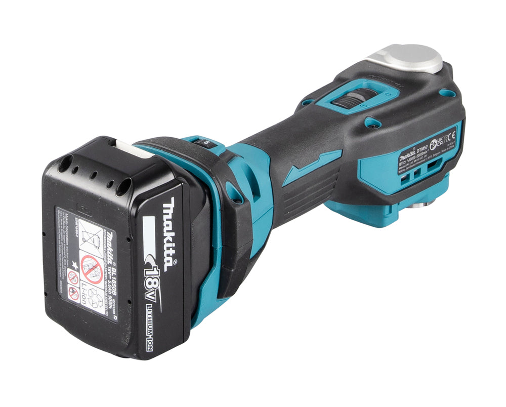 Makita Akku-Multifunktionswerkzeug – AVT Antivibration, LED-Licht & 12-stufige Winkeleinstellung - DTM52T1JX2