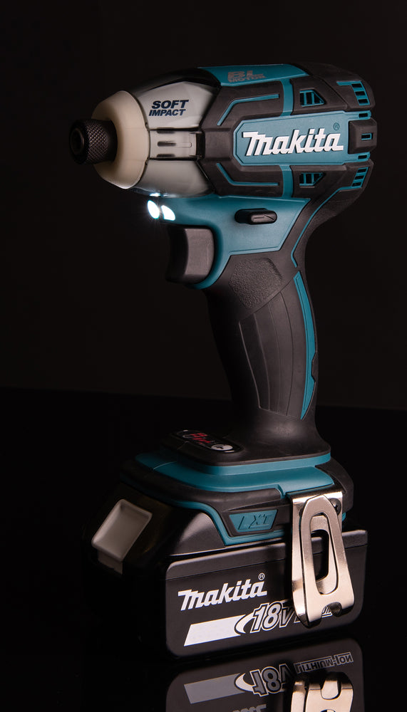 Makita Akku-Impulsschrauber 18V – kompakt, leise & kraftvoll - DTS141Z