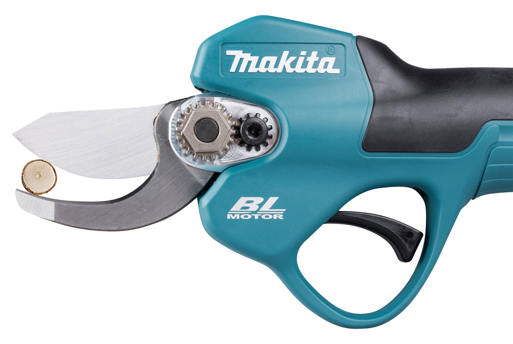 Makita 18V Akku-Astschere – handlich, präzise & mit Gürtelholster - DUP180Z