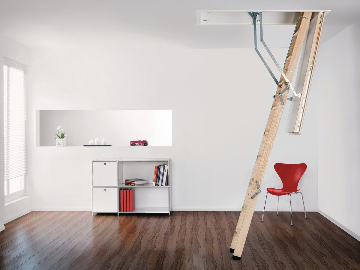 Bodentreppe Designo B700xL1200 mm Holz 180 kg ROTO-FRANK – dicht wie ein Fenster