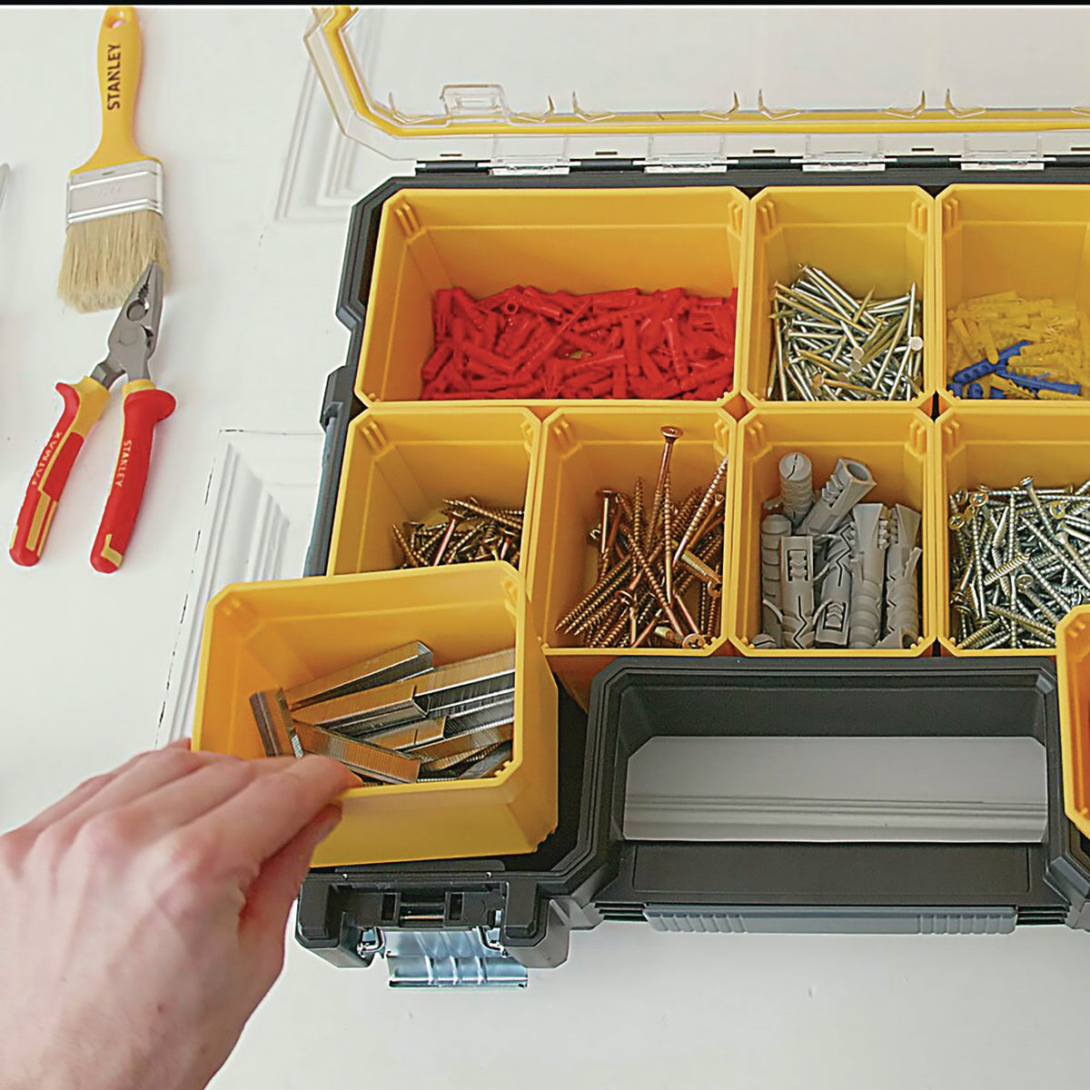 STANLEY Sortimentskasten FatMax 446x357x116 mm mit 10 Fächern und IP53 Spritzwasserschutz