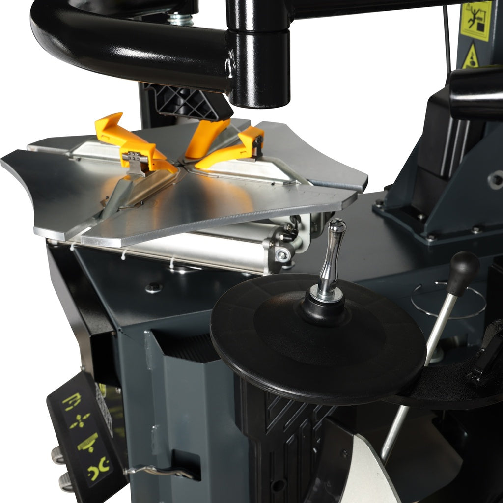 Fabbri Reifenmontiermaschine mit Hilfsarm, halbautomatisch – ZH650F