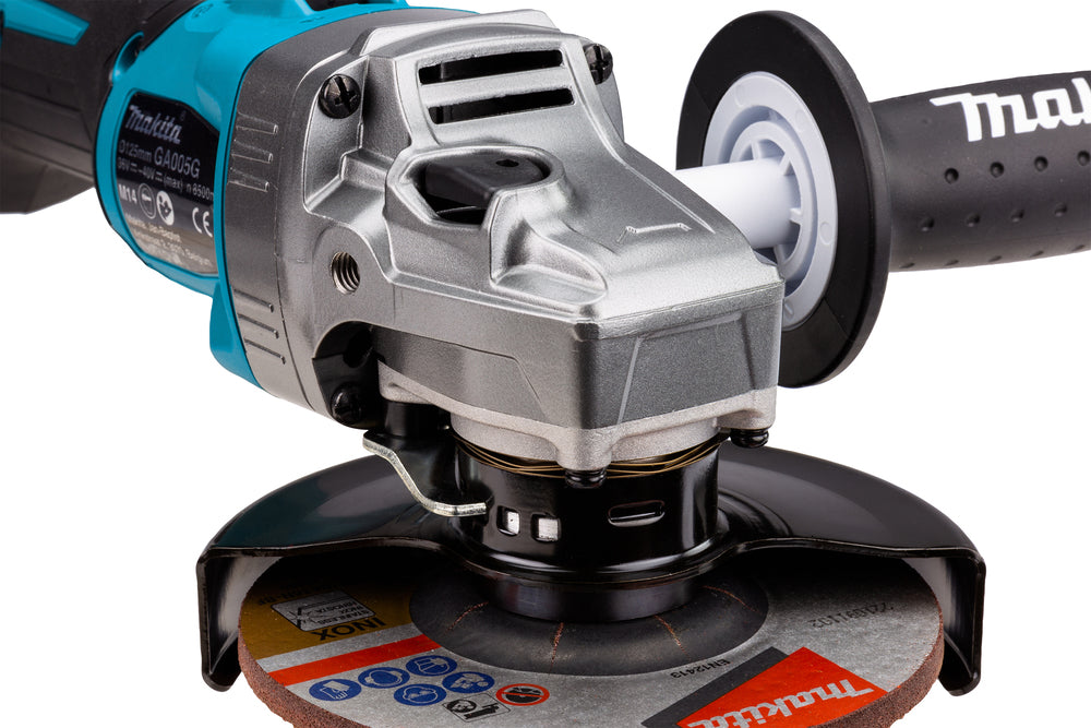 Makita Akku-Winkelschleifer – 40V max., inkl. MAKPAC, Ladegerät & 2x 4,0 Ah Akkus - GA005GM201