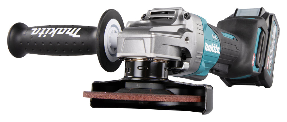 Makita Akku-Winkelschleifer – 40V max., inkl. MAKPAC, Ladegerät & 2x 4,0 Ah Akku - GA016GM201