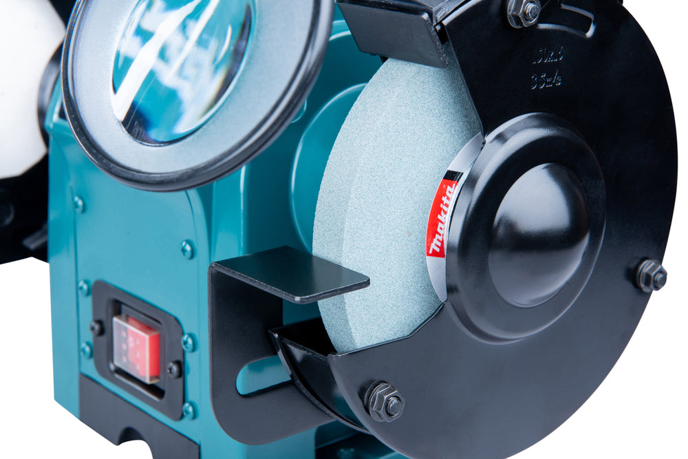 Makita Doppelschleifbock – 250 W, 150 mm Scheiben, leise & vibrationsarm - GB602