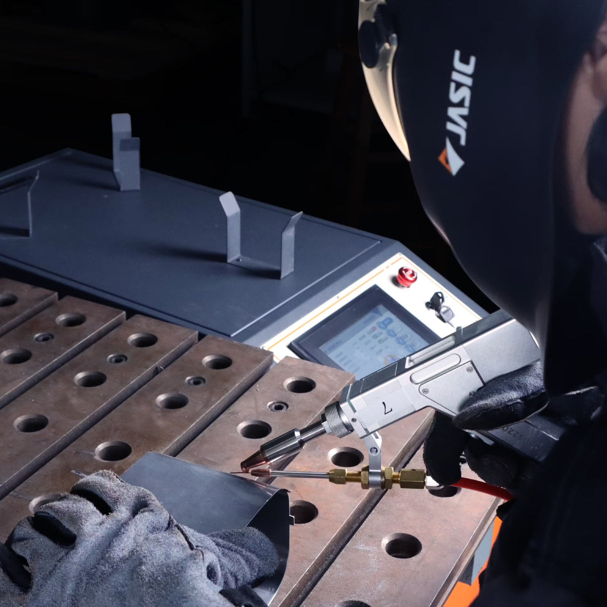 Jasic 1500W Laserschweißgerät LS-15000F mit einfachem Drahtvorschub - Laser Schweißgerät - LS15000F