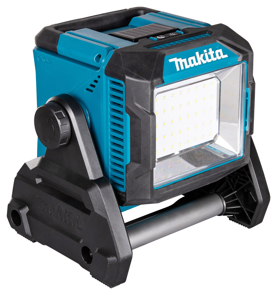 Makita LED-Akku-Baustrahler – 40 LEDs, 3 Helligkeitsstufen & IP65 (XGT 40V max.) - ML005G