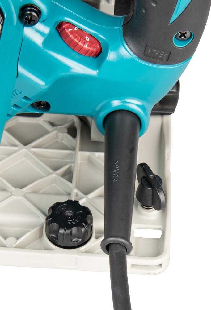 Makita Tauchsäge – regelbare Drehzahl 2.200–6.400 min⁻¹, kompatibel mit Führungsschiene - SP6000J1
