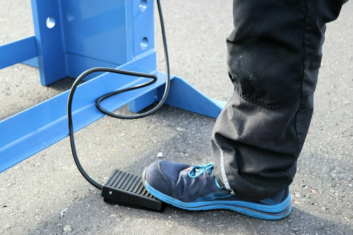 Tigermetal Hydraulische Werkstattpresse 200 Tonnen Automatik – Höchste Leistung für automatisierte Serienfertigung - TMWH200A