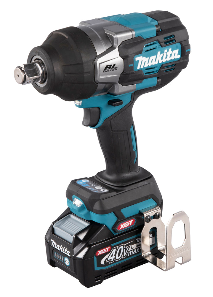 Makita Akku-Schlagschrauber 40V max – Set mit 2x 4,0 Ah Akkus, Schnellladegerät & Transportkoffer - TW001GM201