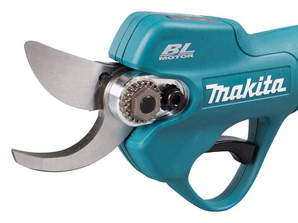 Makita Akku-Astschere – kompakt, leicht & effizient - UP100DSMJ
