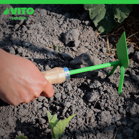 VITO Vintage Kleinhäckchen Herzform, Gartenhäckchen 2-zinkig, Hacke, Gartenhacke, Doppelhacke