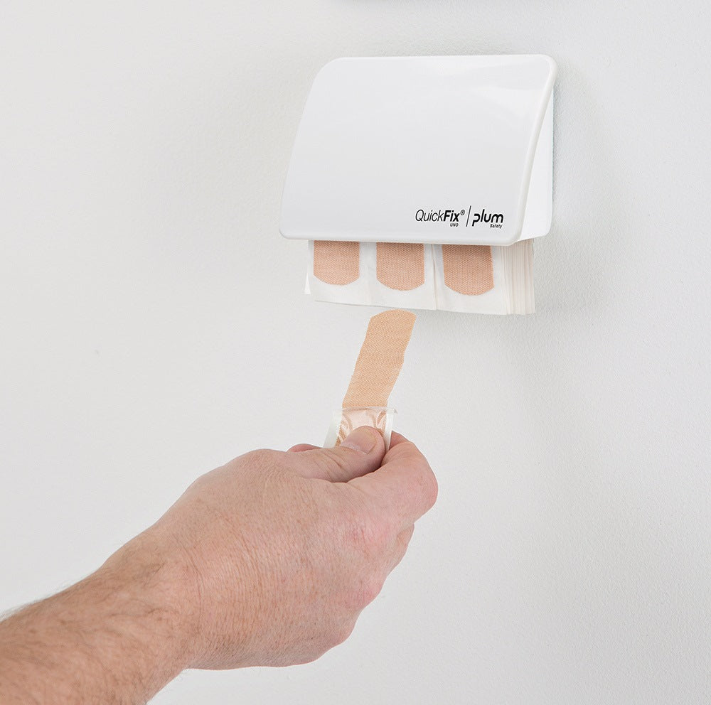 PLUM Pflasterspender QuickFix® UNO – Transparenter Spender mit 45 Textilgewebepflastern